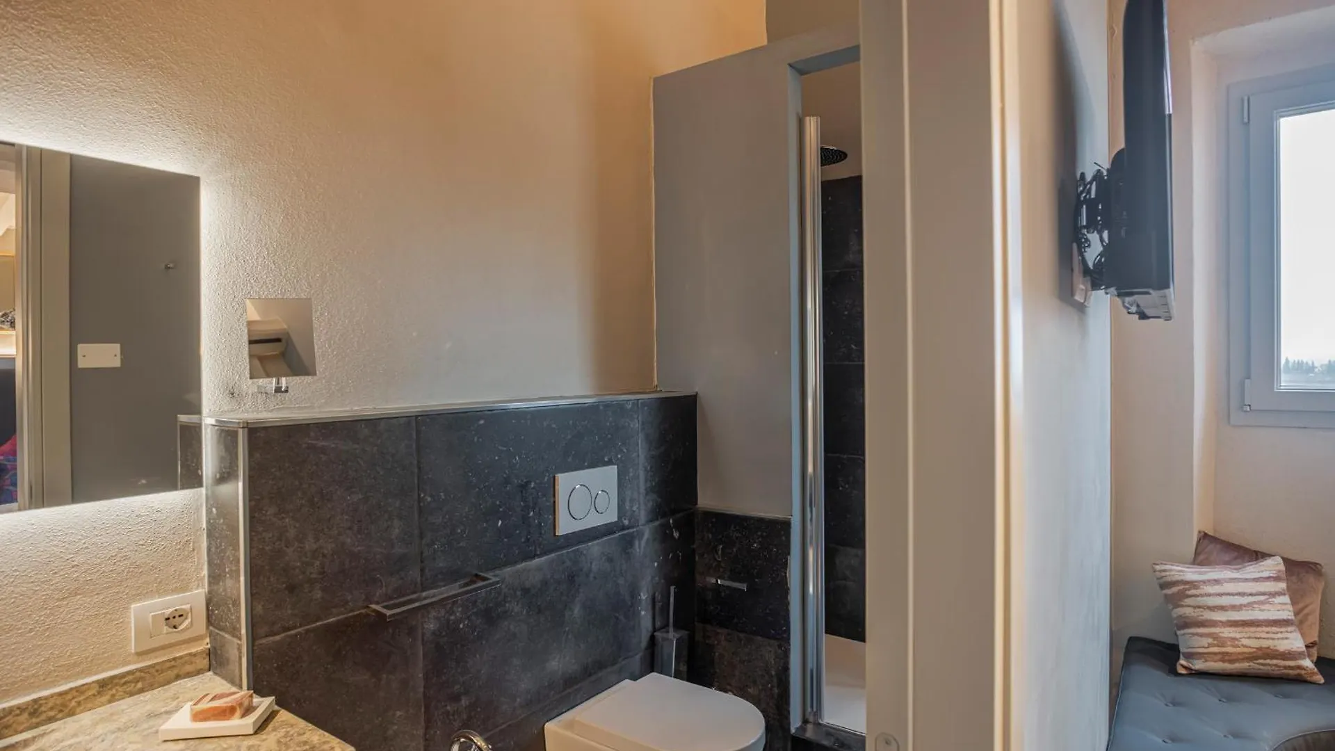 Bed and Breakfast Relais Borgo Elissa Certaldo 0*,